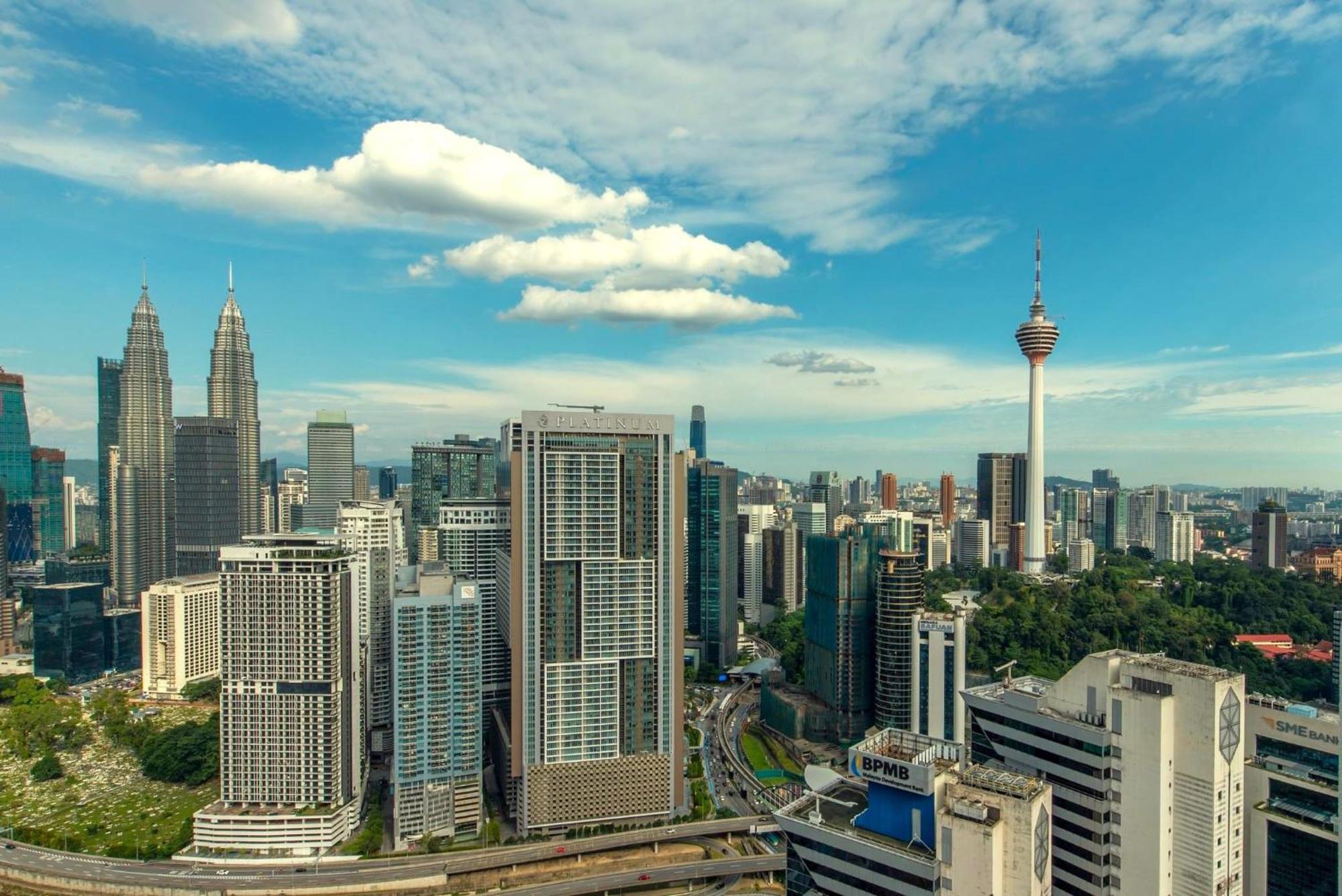 The Luxe Suites Klcc By Cozy Stay クアラルンプール エクステリア 写真