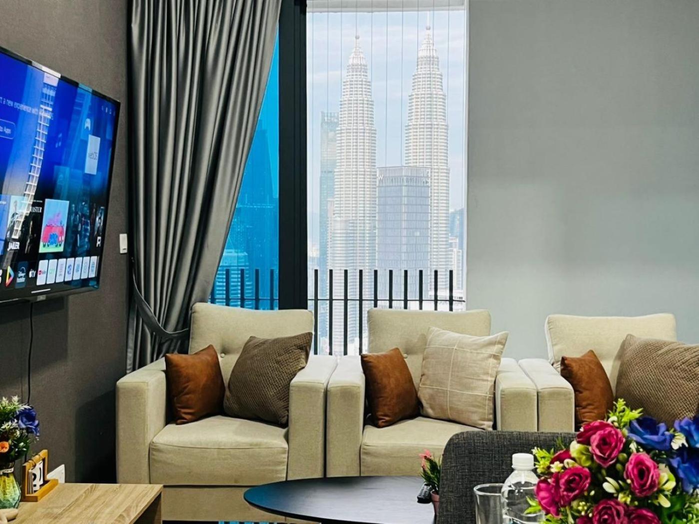 The Luxe Suites Klcc By Cozy Stay クアラルンプール エクステリア 写真