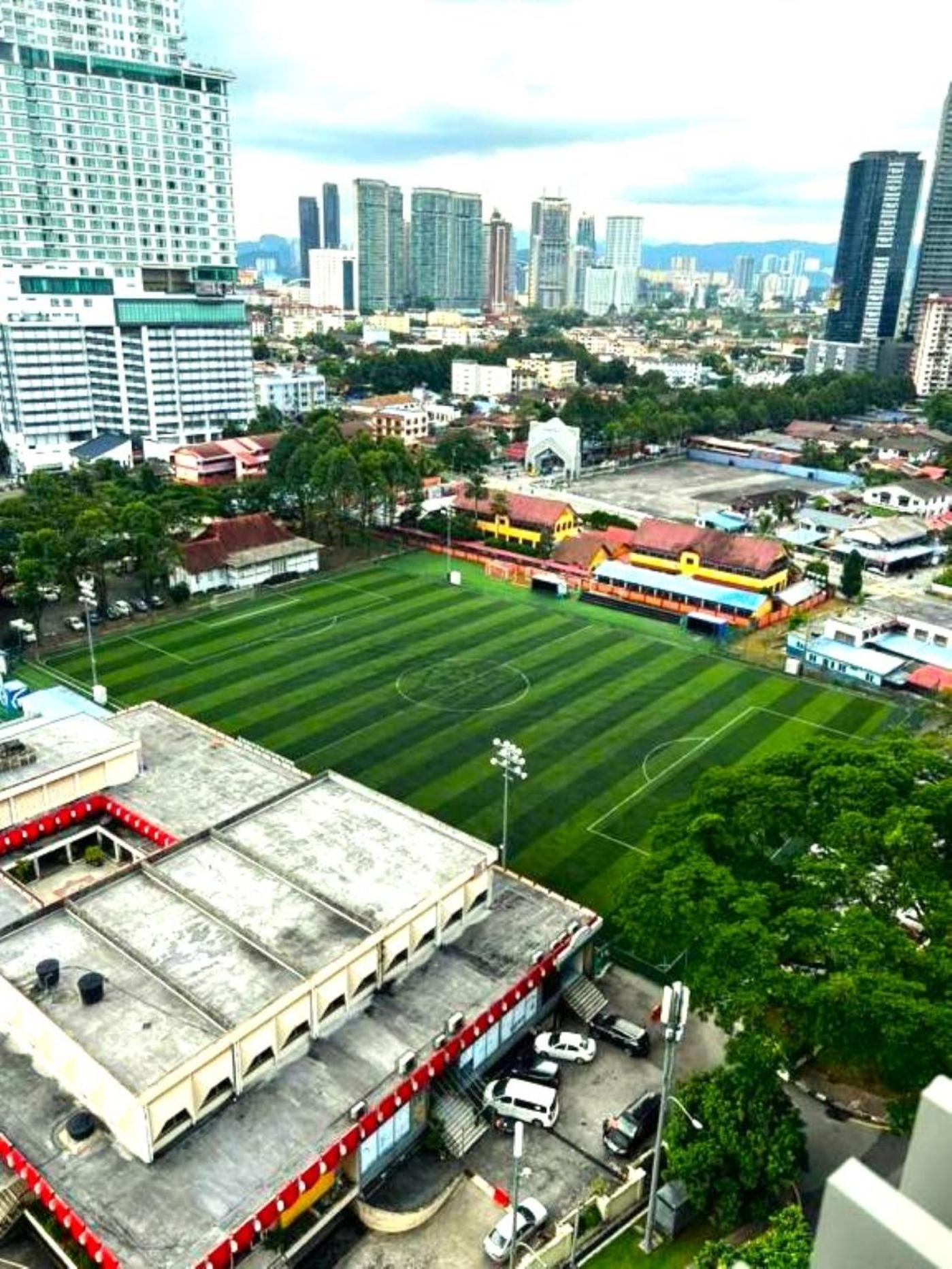 The Luxe Suites Klcc By Cozy Stay クアラルンプール エクステリア 写真
