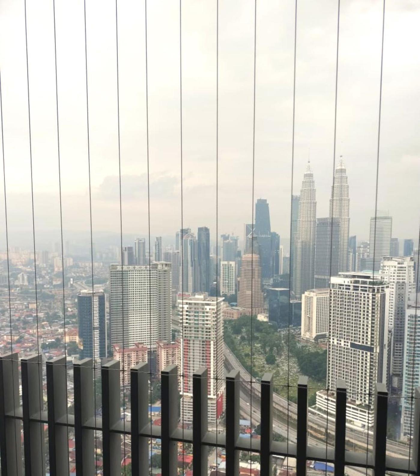 The Luxe Suites Klcc By Cozy Stay クアラルンプール エクステリア 写真