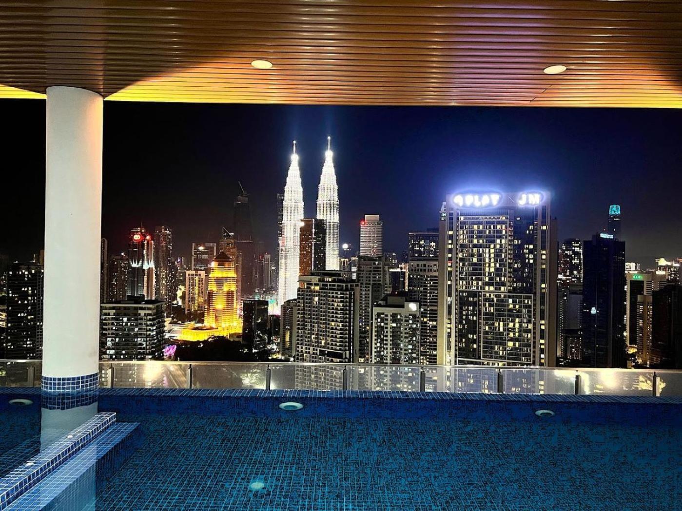 The Luxe Suites Klcc By Cozy Stay クアラルンプール エクステリア 写真